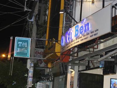 Phì cười với những bảng hiệu có tên cực "độc" ở Sài Gòn